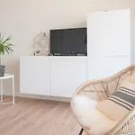 Ostend Studio Апартаменты *